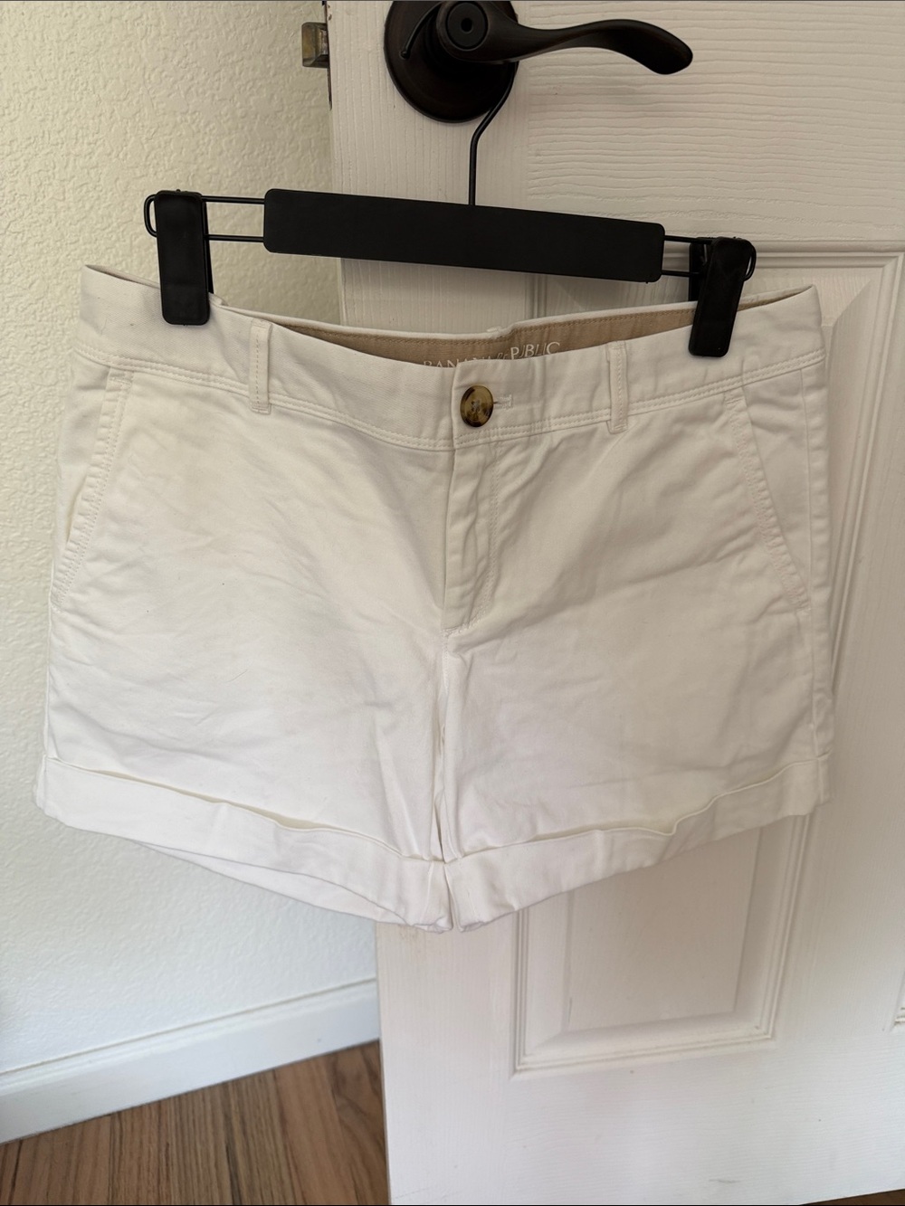 Banana Republic White Women's City Chino Shorts